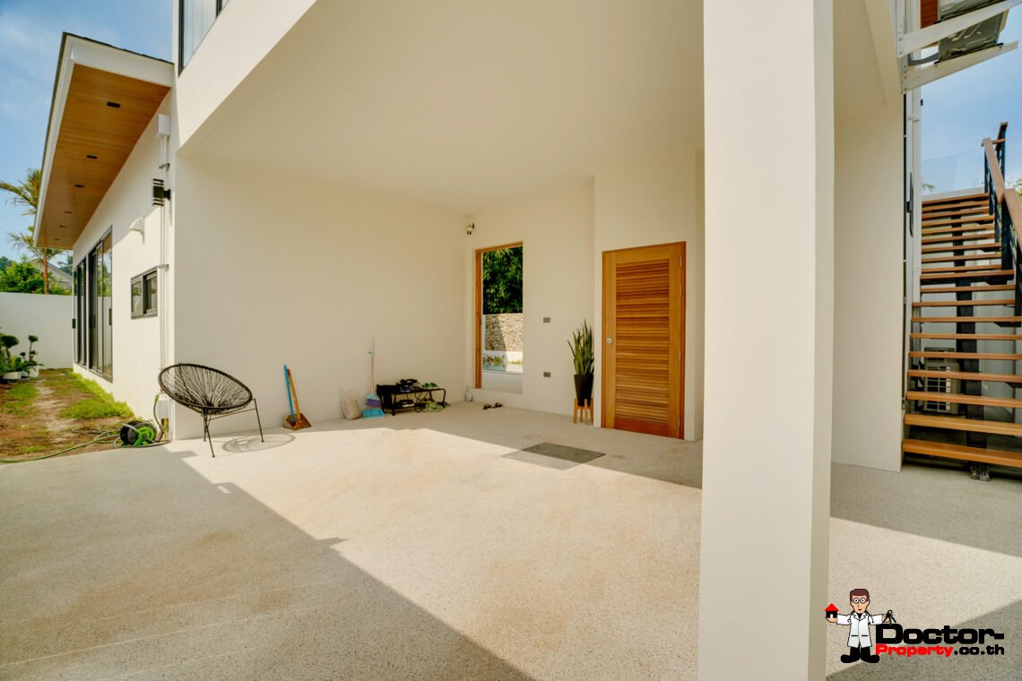 New 4 Bedroom Pool Villa with Partial Sea View in Bang Rak, Koh Samui – For Sale